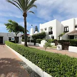 Modern House Only A 3 Minute Walk To The Beach.