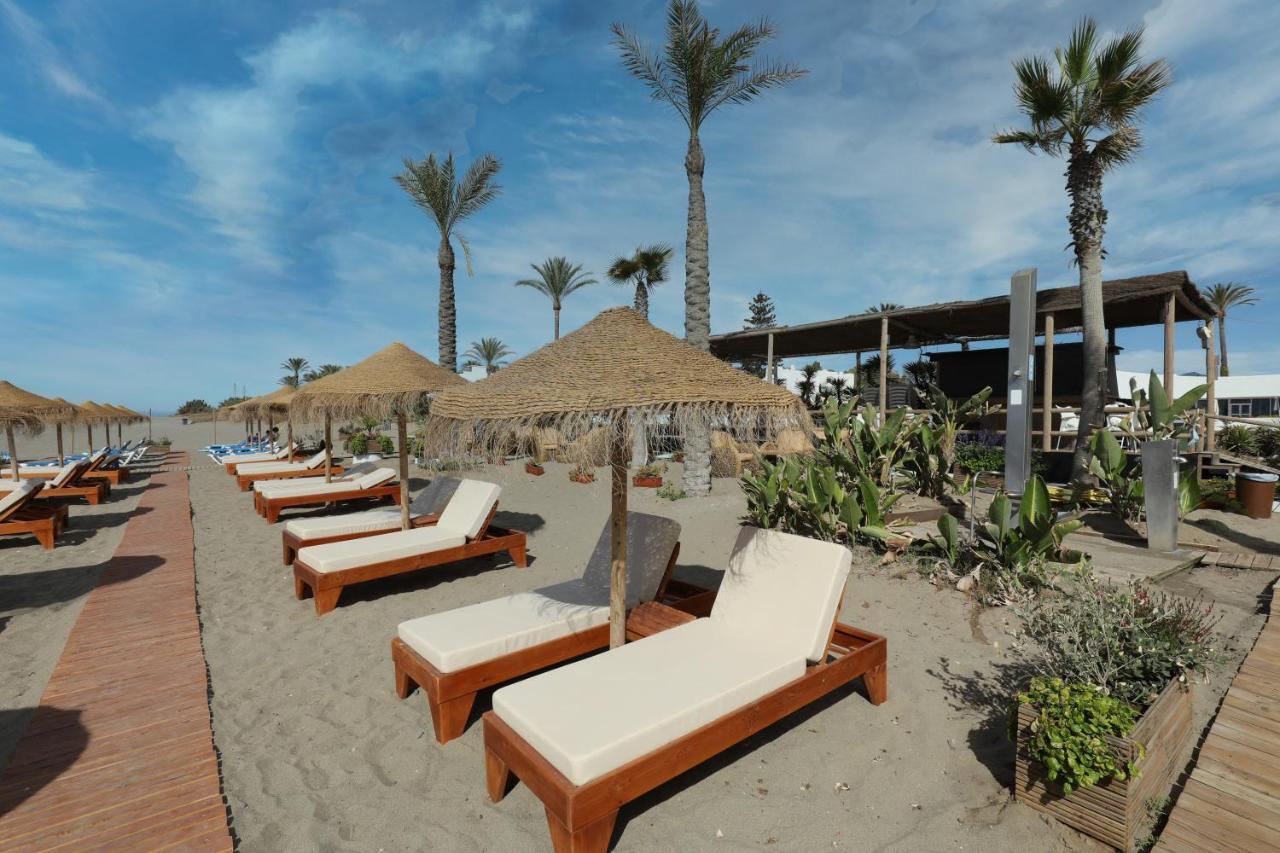 Apartment Modern House Only A 3 Minute Walk To The Beach. Estepona
