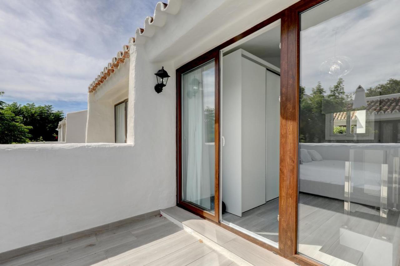 Modern House Only A 3 Minute Walk To The Beach. Apartment
